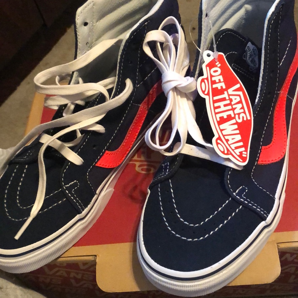 New navy blue skater high vans with pink stripe